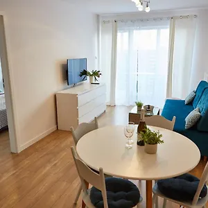 Apartamentyprzymorzu Baltycki Z Miejscem Postojowym I Ogrodkiem Kolberg
